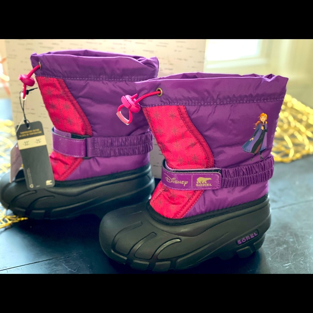 NWT SOREL DISNEY FROZEN KIDS BOOTS